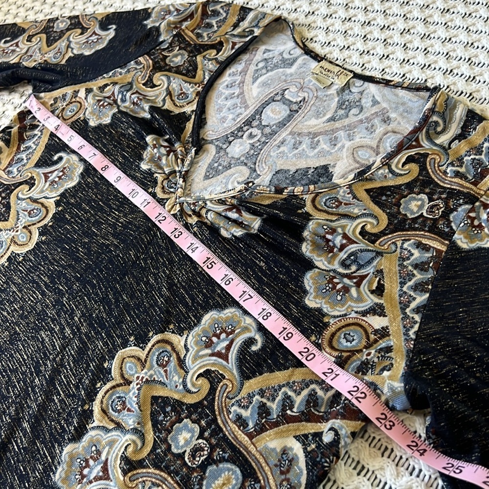 ONEWORLD Paisley Notch V Neck Metallic Fleck Tunic Blouse | 2X - Picture 9 of 10